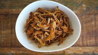 How To Make Fried Crispy Anchovies Goreng Ikan Bilis Rangup [upl. by Auerbach]