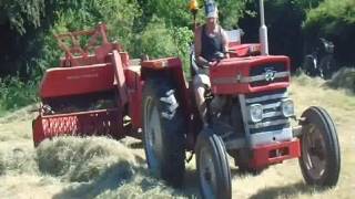 Massey Ferguson 148  Presse MF 208 [upl. by Waldman]