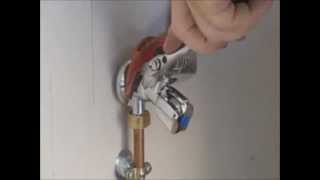 Remplacer un robinet pour lave linge ou lave vaisselle [upl. by Ebneter]