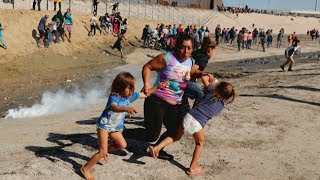 Hundreds of migrants try to storm US border [upl. by Bollen]